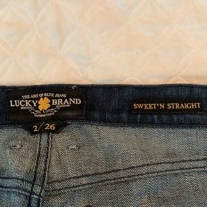 Size 2 (26) lucky brand women’s jeans.